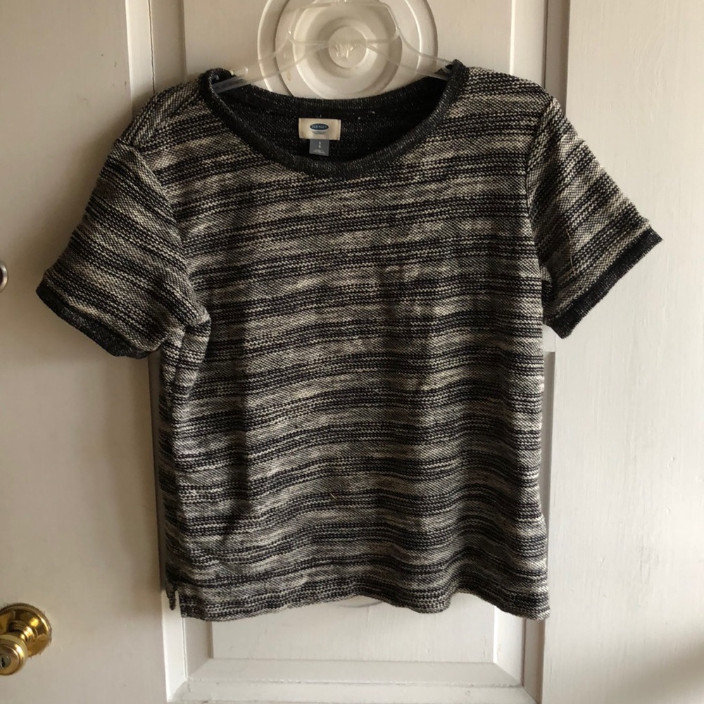 Old navy white and black top